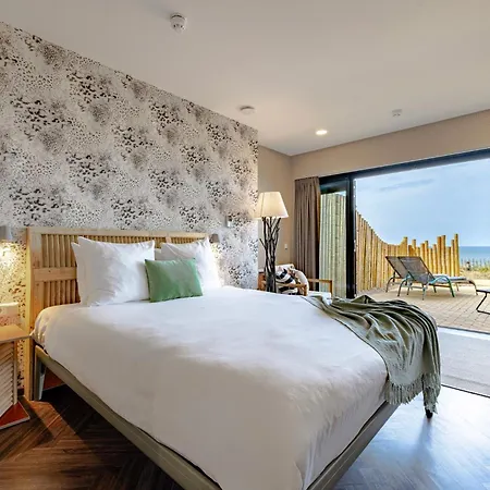 Beachhouse 4*