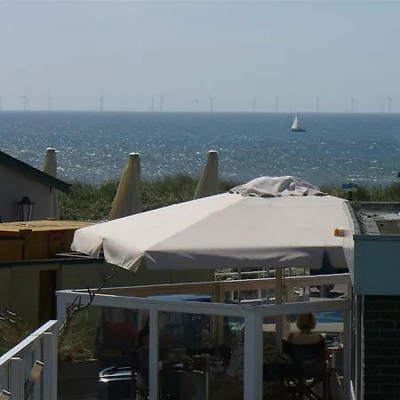 Beachhouse 2
